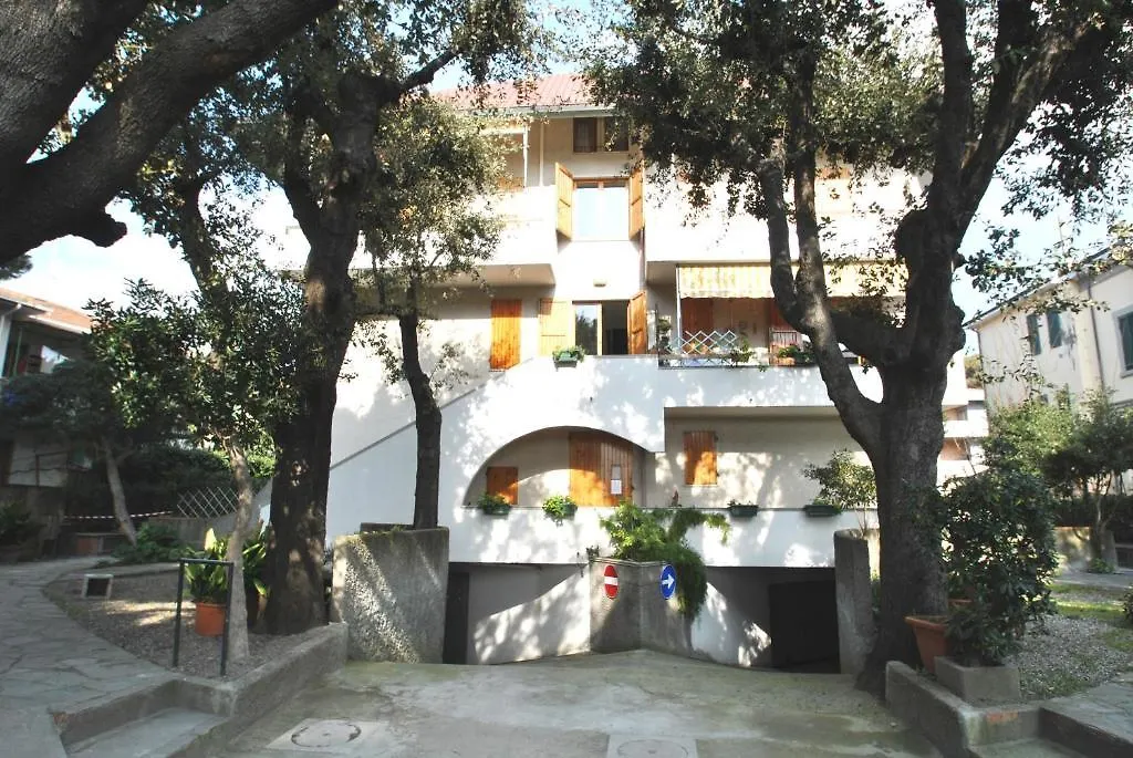 Appartamenti Pino Italico Castiglioncello 0*,  Italien
